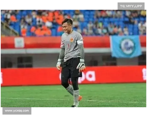 扑点球时守门员如何判断方向并做出迅速反应的策略分析